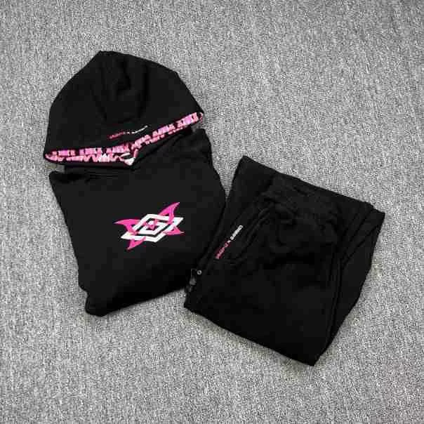 Mertra Monogram Lined Fleece Tracksuit Set - Black/Pink